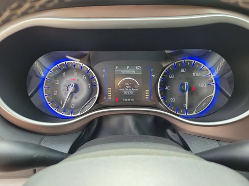 Used 2023 Chrysler Voyager LX FWD image 19