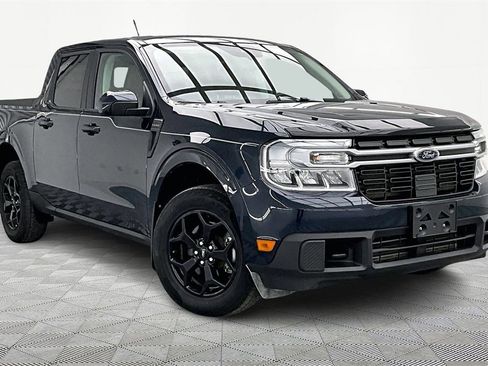 Used 2022 Ford Maverick Lariat w/ Lariat Luxury Package image 12