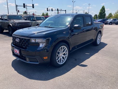 New 2025 Ford Maverick XLT image 3
