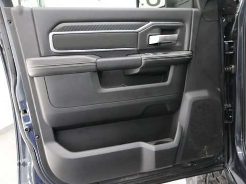 Used 2025 RAM 2500 Big Horn image 40