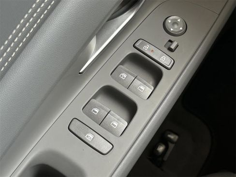 Used 2024 Hyundai Elantra SEL w/ Convenience Package image 26