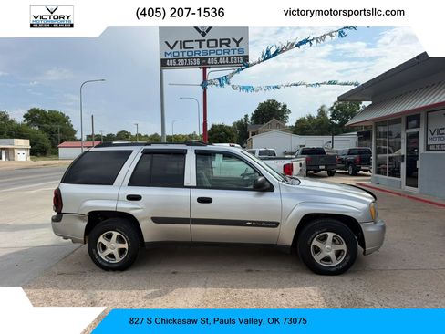 Used 2004 Chevrolet TrailBlazer LS w/ LS Preferred Equipment Group RWD image 1