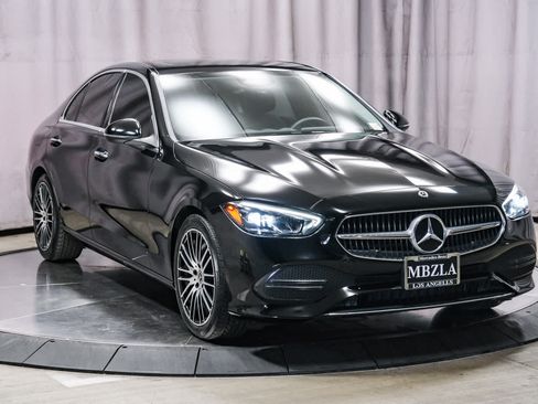Used 2022 Mercedes-Benz C 300 Sedan image 5