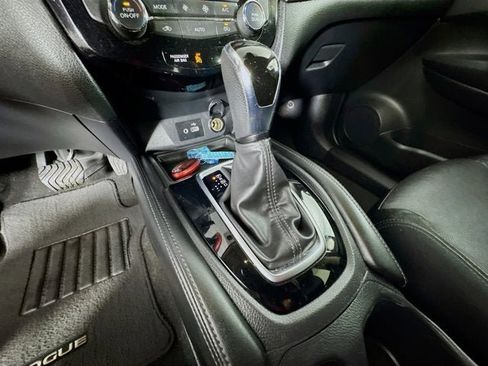 Used 2018 Nissan Rogue SL image 15