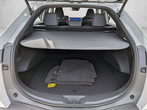 Used 2025 Toyota bZ4X XLE image 7