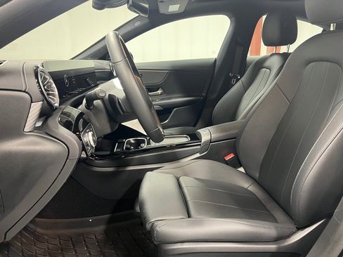 Used 2025 Mercedes-Benz CLA 250 4MATIC image 20