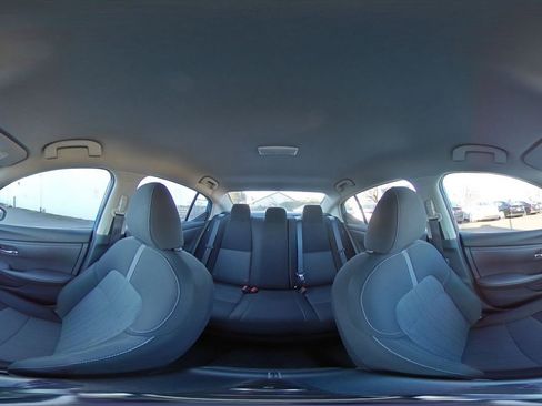 Used 2025 Nissan Sentra SV image 40