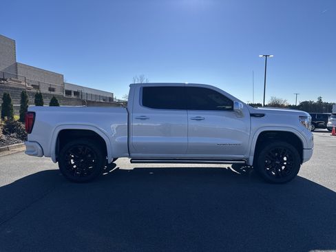 Used 2021 GMC Sierra 1500 Denali w/ Denali Ultimate Package image 11
