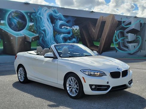 Used 2016 BMW 228i Convertible image 3
