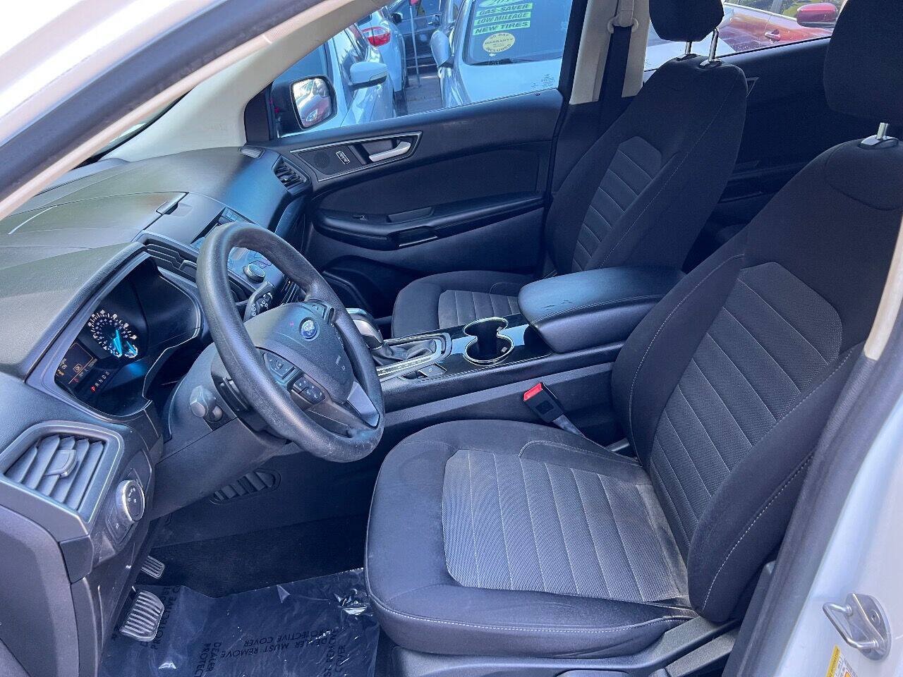 Used 2015 Ford Edge SE FWD image 13