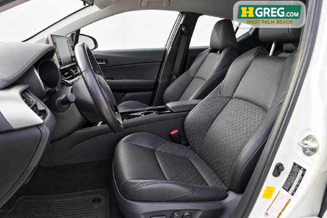Used 2020 Toyota C-HR Limited FWD image 10