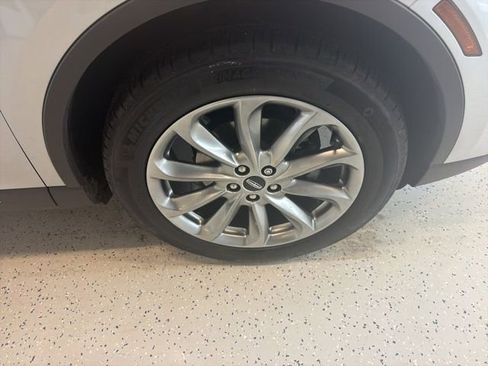 Used 2020 Lincoln Corsair AWD w/ Premium Package image 11