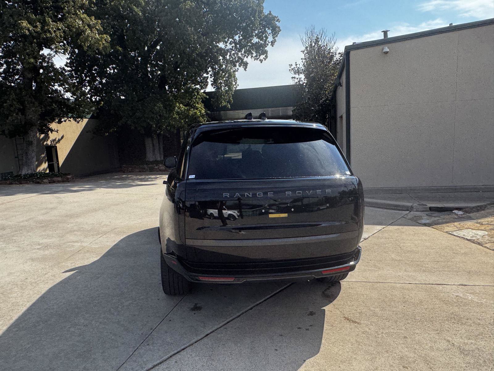 Certified 2025 Land Rover Range Rover SE AWD/4WD image 6