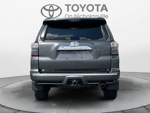 Used 2018 Toyota 4Runner Limited AWD/4WD image 4