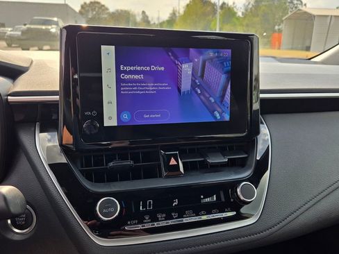 Certified 2025 Toyota Corolla SE image 20