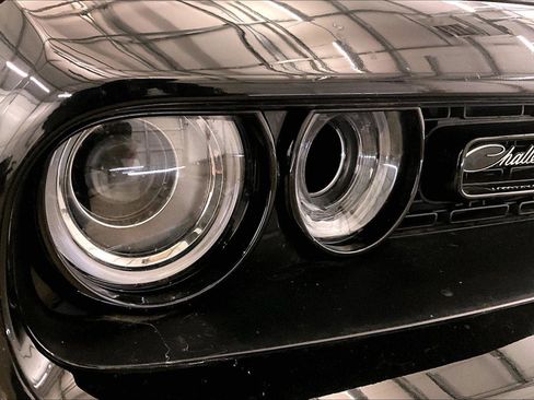 Used 2022 Dodge Challenger R/T Scat Pack w/ Dynamics Package image 27