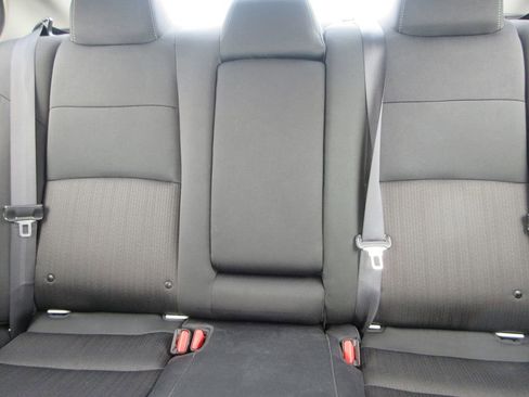 Used 2025 Nissan Altima 2.5 SV image 18