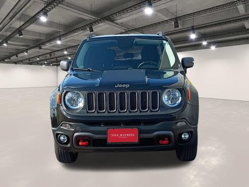 Used 2016 Jeep Renegade Trailhawk AWD/4WD image 18