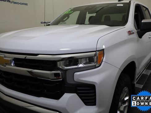Used 2025 Chevrolet Silverado 1500 LT AWD/4WD image 12