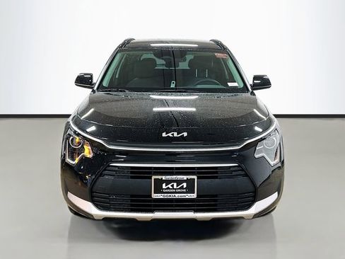 New 2026 Kia Niro LX image 2