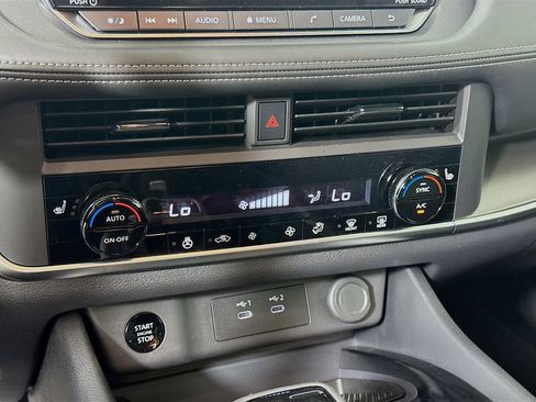 Used 2026 Nissan Rogue SV w/ Cold Weather Package FWD image 15