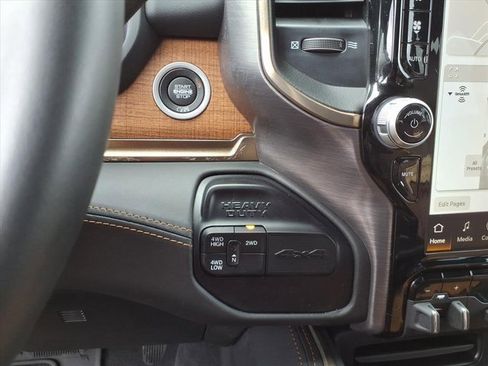 Used 2024 RAM 3500 Limited image 11