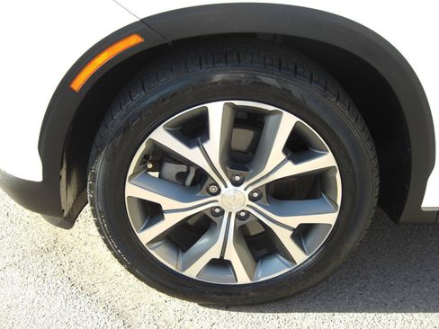 Used 2022 Hyundai Palisade SEL w/ 8P Bench Seat Package FWD image 3