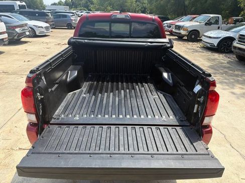 Used 2020 Toyota Tacoma SR w/ SR Convenience Package RWD image 20