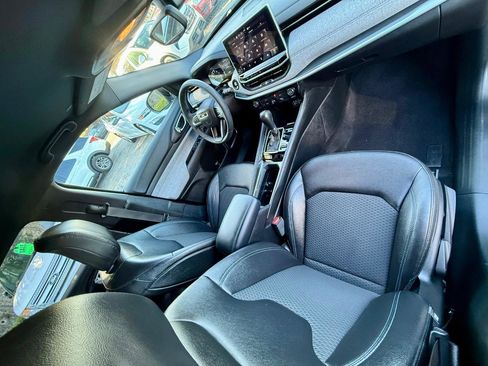 Used 2024 Jeep Compass Latitude image 30