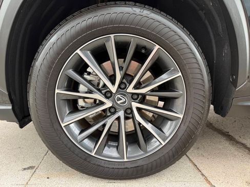 Used 2024 Lexus NX 250 FWD image 19