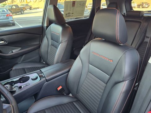 Certified 2025 Nissan Rogue SV image 13