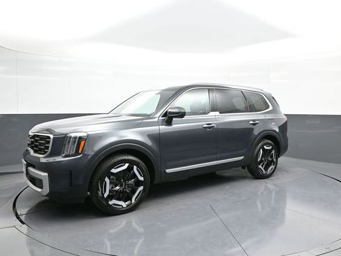 Used 2024 Kia Telluride S w/ S Sunroof Package image 10