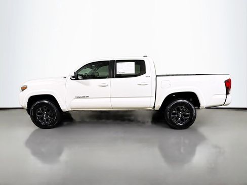 Certified 2023 Toyota Tacoma SR5 image 4