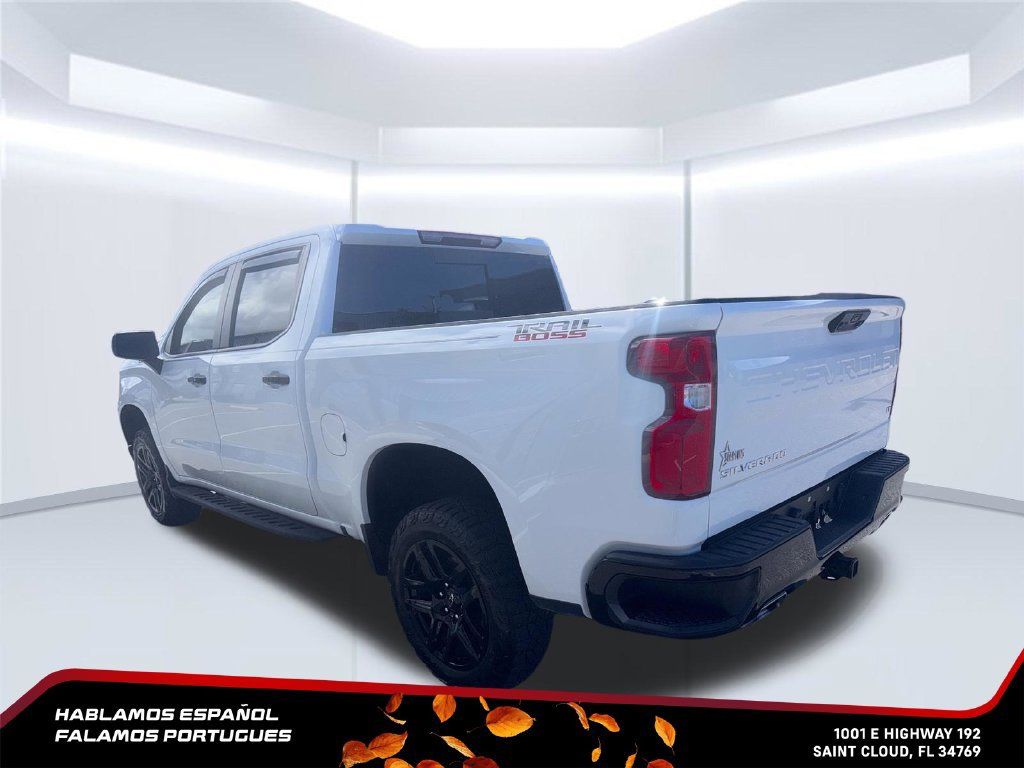 Used 2024 Chevrolet Silverado 1500 LT Trail Boss AWD/4WD image 3