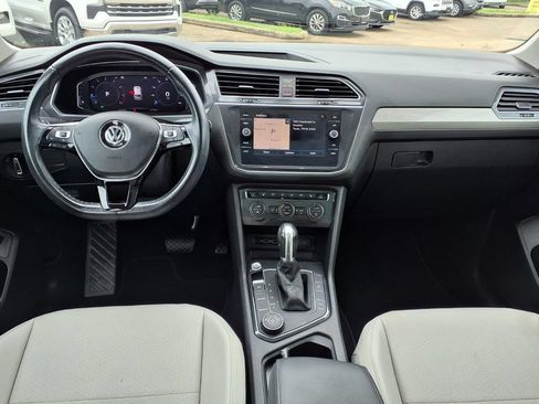Used 2019 Volkswagen Tiguan SEL AWD/4WD image 9