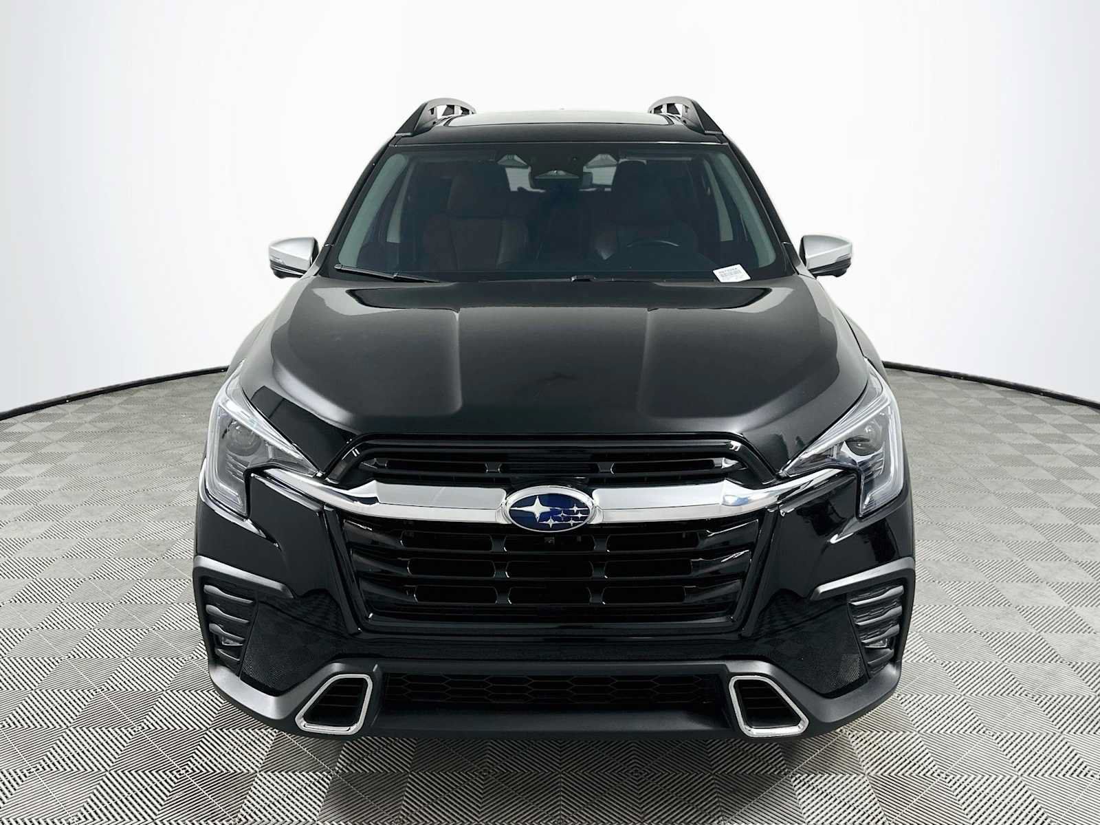 Used 2023 Subaru Ascent Touring AWD/4WD image 2