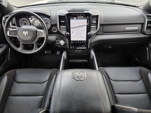 Used 2024 RAM 1500 Laramie image 12