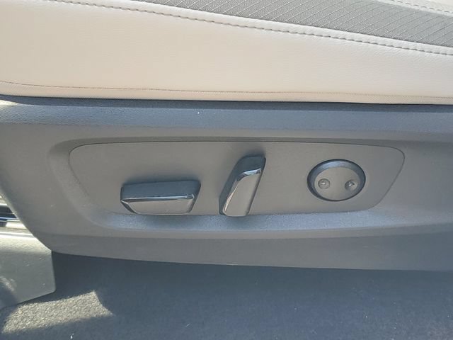 Certified 2025 Nissan Pathfinder SL FWD image 26
