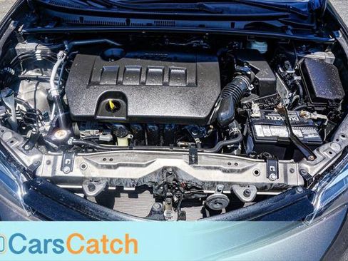 Used 2018 Toyota Corolla LE w/ Carpet Mat Package (TMS) FWD image 31