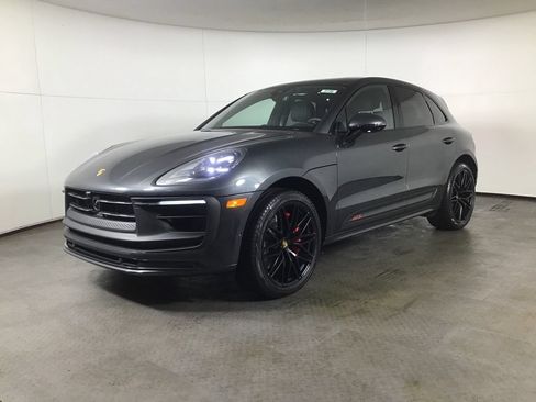 Certified 2026 Porsche Macan GTS AWD/4WD image 1