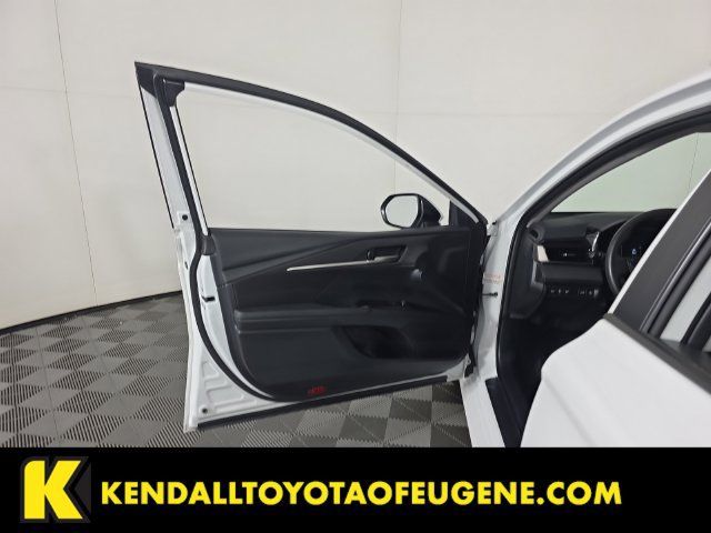 Used 2025 Toyota Camry LE FWD image 19