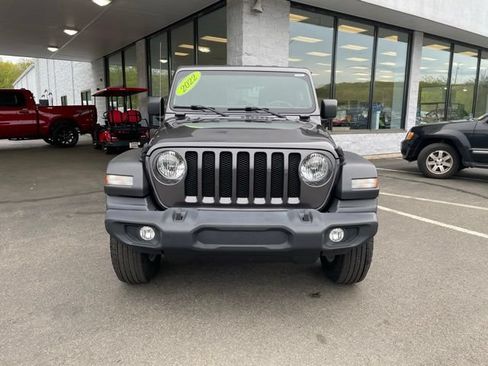 Used 2022 Jeep Wrangler Unlimited Sport AWD/4WD image 2