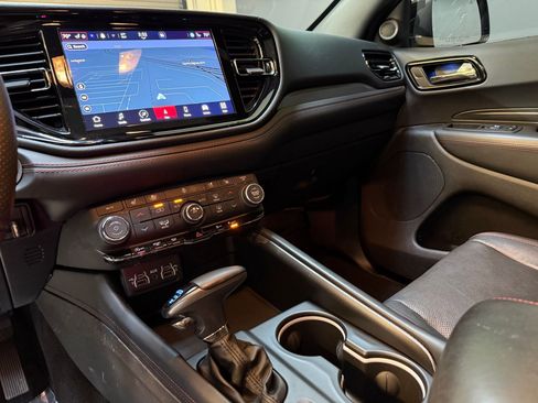 Used 2023 Dodge Durango GT image 25