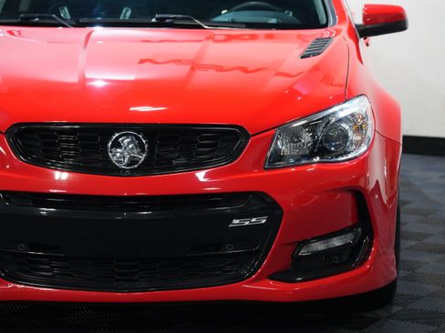 Used 2017 Chevrolet SS RWD image 10