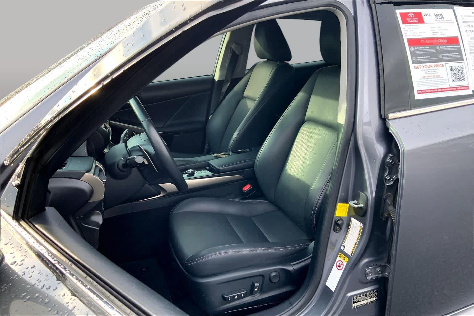 Used 2014 Lexus IS 250 w/ Navigation Package RWD image 8
