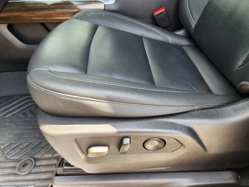 Used 2024 Chevrolet Silverado 1500 LT Trail Boss w/ LT Trail Boss Premium Package AWD/4WD image 21