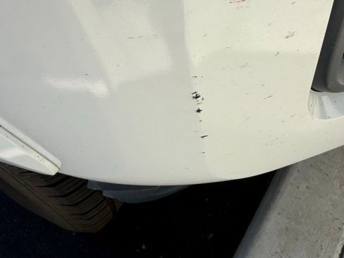 Used 2018 Toyota Tacoma TRD Sport w/ Technology Package image 12