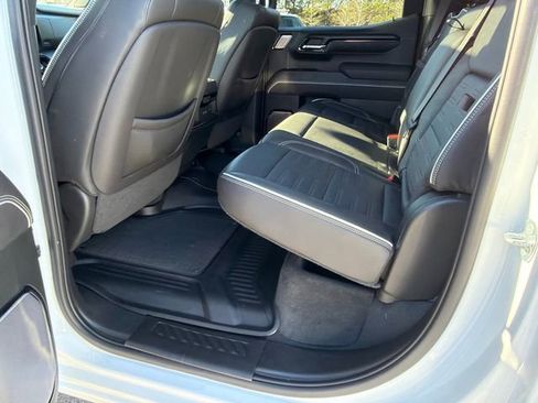 Used 2023 GMC Sierra 1500 AT4X image 20