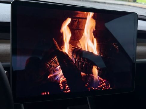 Used 2019 Tesla Model 3 Standard Range Plus image 16