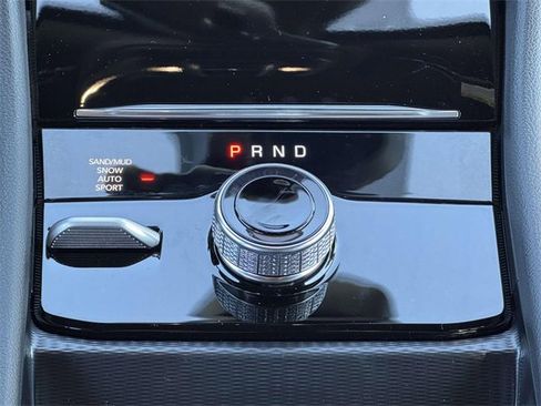 New 2025 Jeep Grand Cherokee Limited w/ Luxury Tech Group II image 7